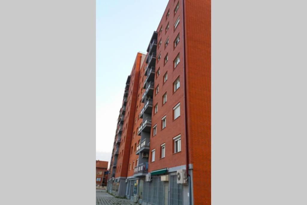 Apartment 13C Pristina Eksteriør billede